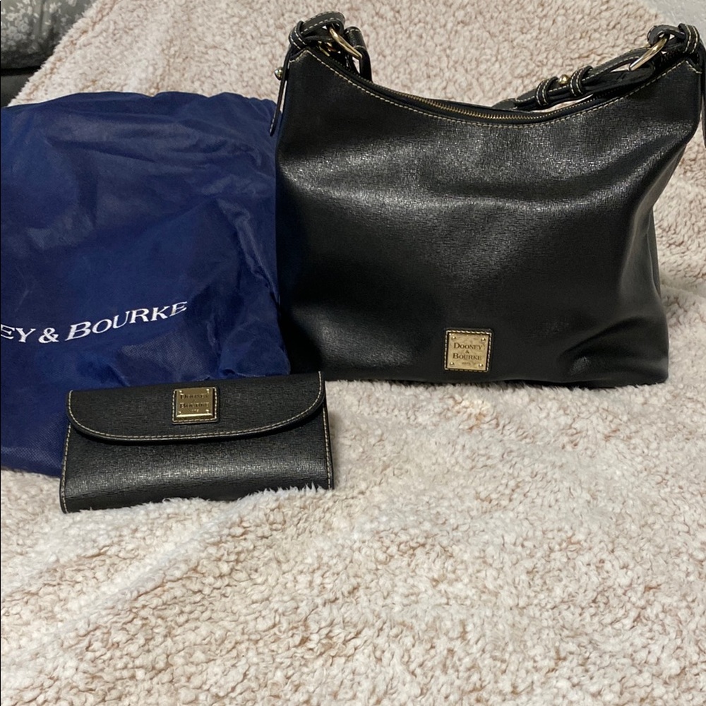 Dooney & Bourke Black Leather Women's Bag Set